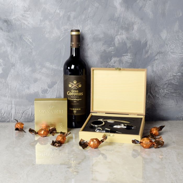 Our Baskets has everything our young graduates need for celebrating the occasion. Choose your pick from our collection:   bit.ly/3BwYVry
#graduationday #graduation #university #college #onlinegifts #giftbaskets #wine #beer #chocolate #gourmettreats #giftideas #champagne