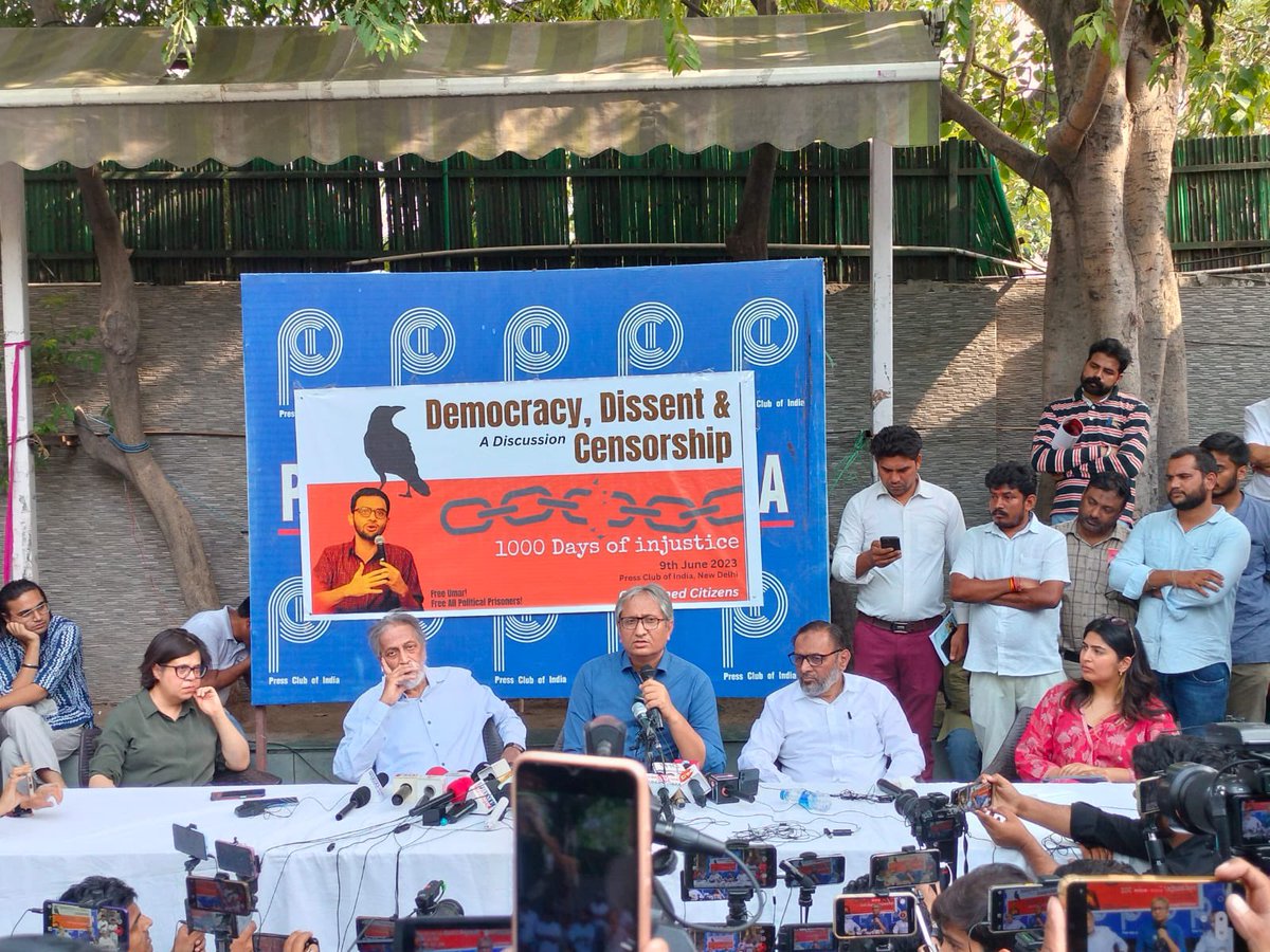 AshrafFem's tweet photo. Journalist Ravish Kumar speaking at the event marking 1000 days of Umar Khalid's arrest.

#1000DaysOfInjustice https://t.co/MdmxHnCYvC