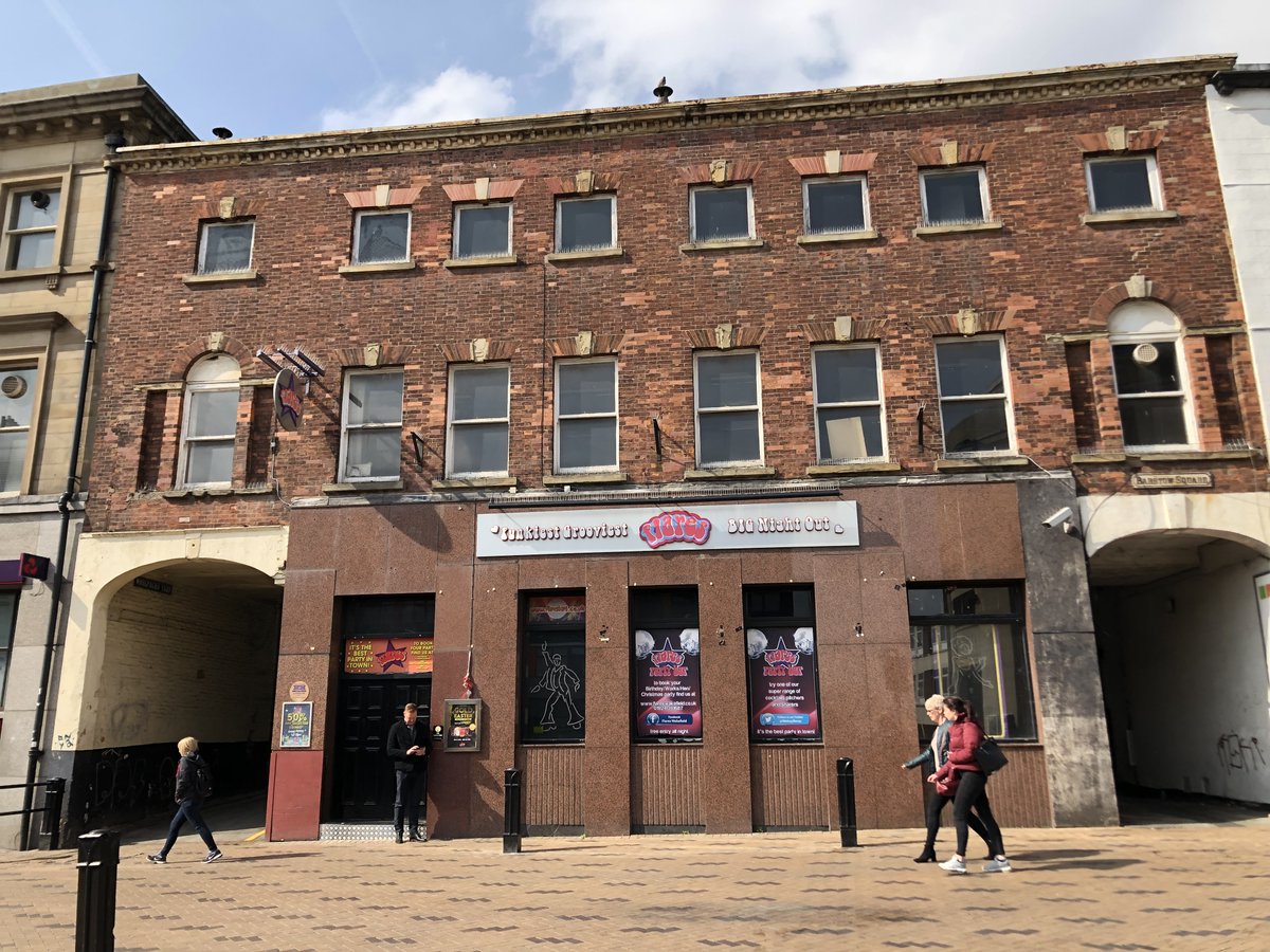 seven_arch's tweet photo. Seven are proud to announce that Icon Bar at 50-52 Westgate, won ‘Best Bar Frontage’ at Wakefield Civic Society Design Awards 2023. 

Check out the transformation in these before and after pictures! 

#enrichingheritage #seven #architecture #shelleycapitalmanagement #SCM https://t.co/GTCnb9CLED