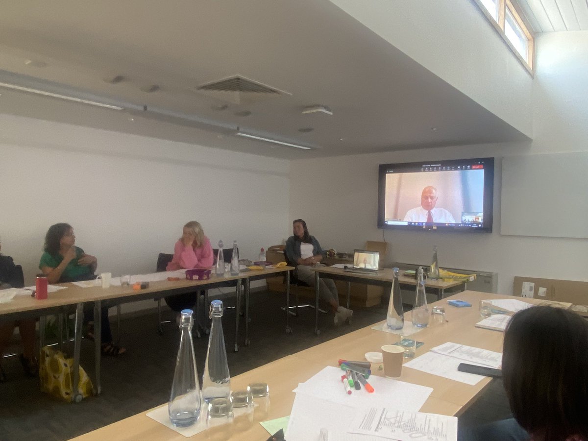 EthnicHealthRes's tweet photo. @kamleshkhunti Centre Director joining us virtually for our #CEHRAwayDay2023 discussing future focus and priorities 📝
#brainstorming #thefuture #lookingfoward https://t.co/jIC4xgyl6o