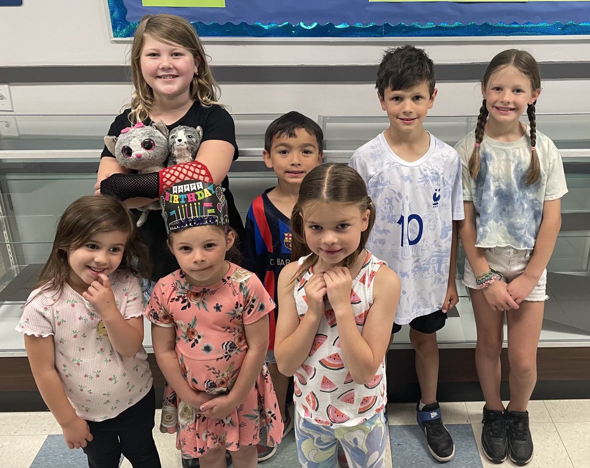 Congrats to our last STAR winners of the year! We are so proud of all our students! #raviniarocks #112leads