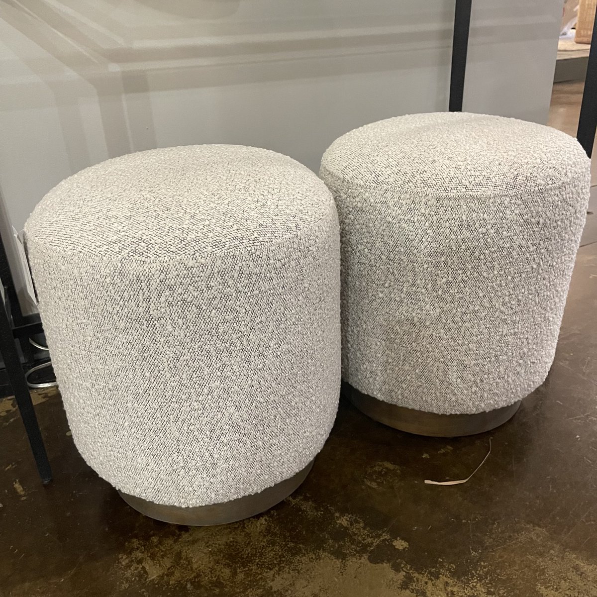 ATLDesignGroup's tweet image. Happy Friday!! Showcasing some of our favorite items currently in the ADG Home showroom! ✨
. 
. 
. 
#atldesigner #atldesigngroup #showroom #home #decor #designers #design #atl #interiors #interiordesign #homefurnishings #refreshyourhome #style #design #wallart #homedecor