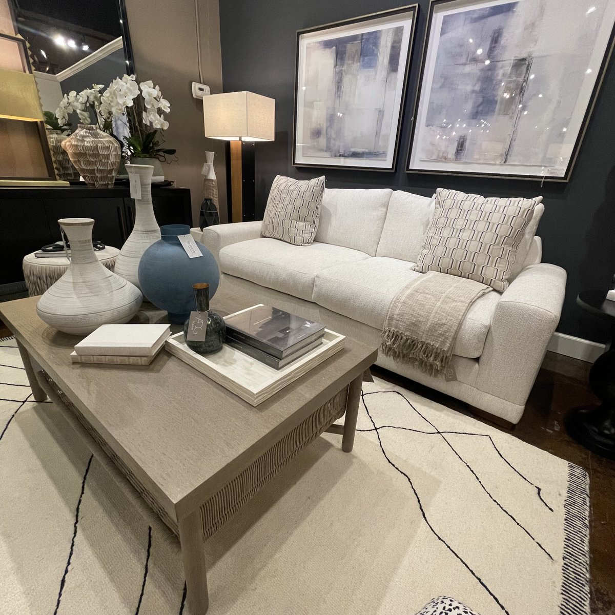 ATLDesignGroup's tweet image. Happy Friday!! Showcasing some of our favorite items currently in the ADG Home showroom! ✨
. 
. 
. 
#atldesigner #atldesigngroup #showroom #home #decor #designers #design #atl #interiors #interiordesign #homefurnishings #refreshyourhome #style #design #wallart #homedecor