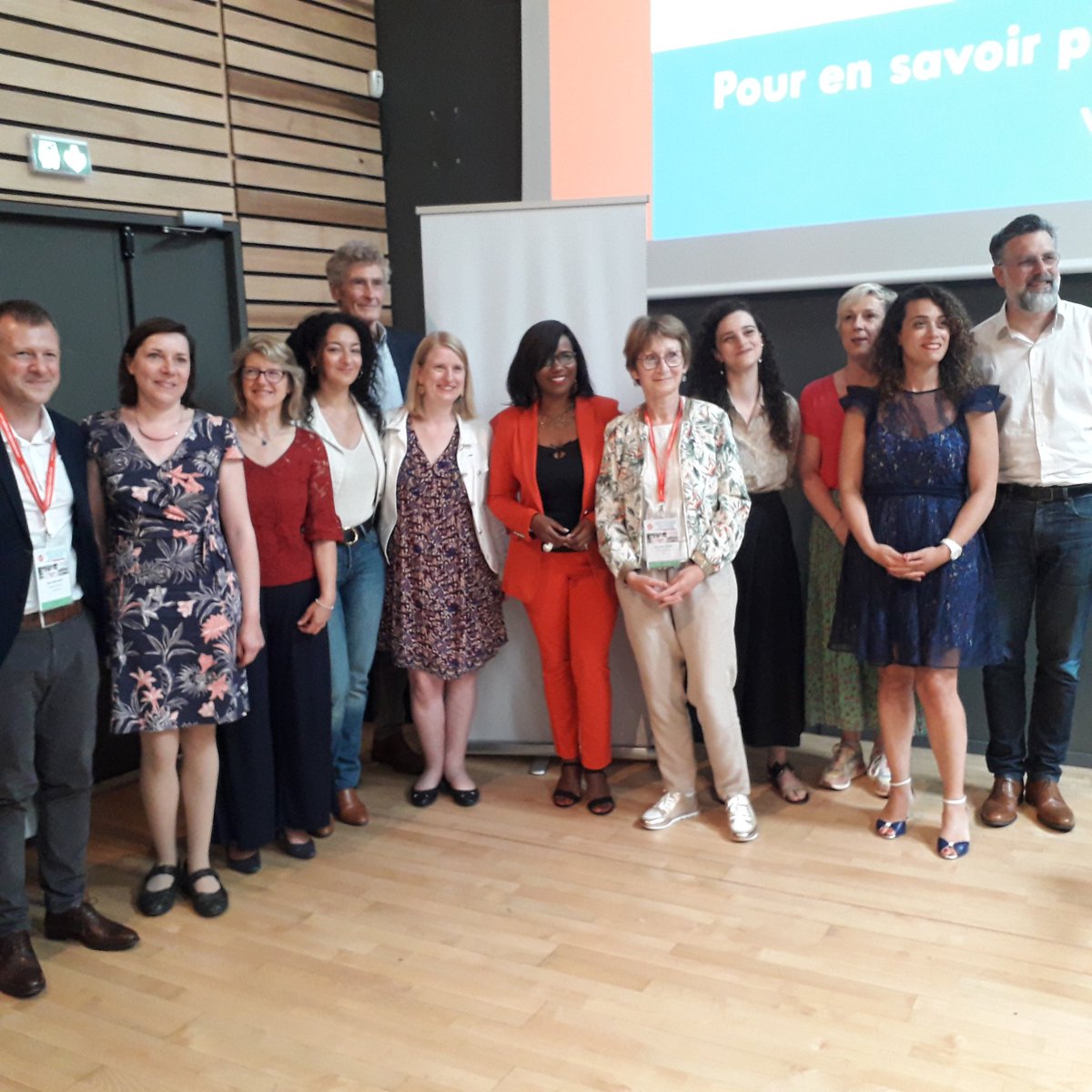 2gapF's tweet photo. Energie et engagement formidables au colloque "Parité, soyons exemplaires" de @Dirigeantes_Ter! 
Bravo pour le travail impressionnant et les pistes de réflexion! @2GapF honoré d'avoir participé aux échanges. @Dayoune @MCSivagnanam @1ElisaMoreno @femmes2sante https://t.co/DpgTo9w7Zl