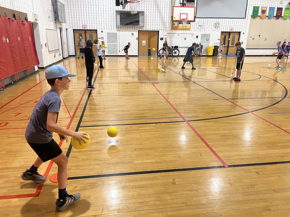 T-Swift singalongs, Mario Kart tourneys, and Protect the Pin - Heritage students are rounding out the year with some serious fun! #heritagelearn #sascompass