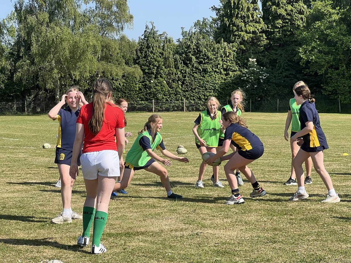 SWPSSport's tweet photo. Thank you so much to Martin Davidson, head coach of Reeds Rebels girls’ rugby at Reeds Weybridge RFC, for making the rugby session so enjoyable for our Year 7 and Year 8 students - they loved it 🙌. @RebelsReeds @SWPSOfficial https://t.co/32yMlgbmeN