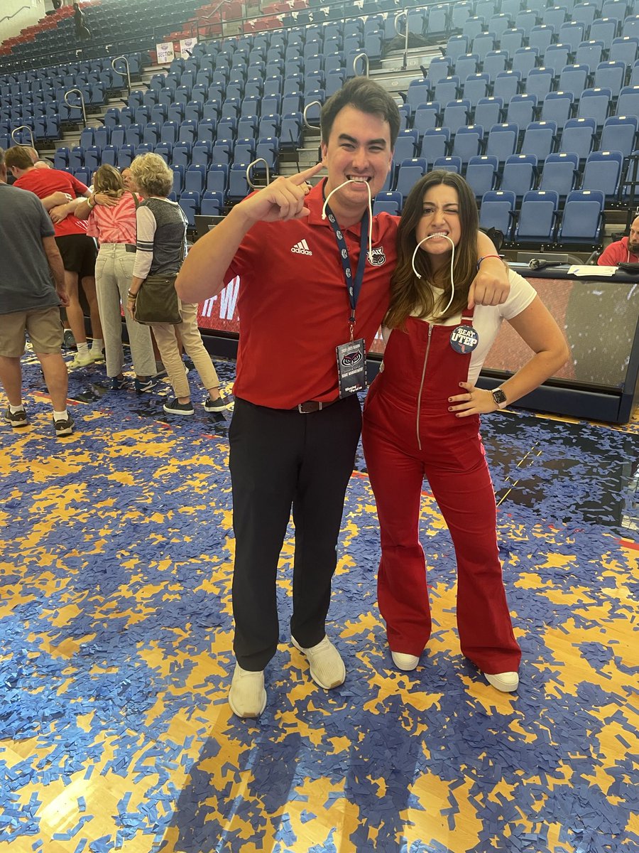 Sean__Gourley's tweet photo. Appreciation post for @mayafeig 🥹

Went from complete strangers to best friends in like a week. 😂 Thank you for always brightening day and being the best co-worker I could ask for. Can’t wait to see all the amazing things you accomplish! Go crush it in Boston 🫶🏼 https://t.co/hjDmNPsllk
