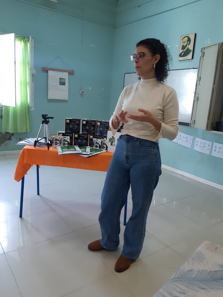 EducateUruguay's tweet photo. 📢 El 8⃣de junio - 1er taller presencial y entrega de materiales para el taller #VERPARAAPRENDER 🎥#FLORES. De la mano de @sofiamaccio 13 Escuelas Rurales van a estar aprendiendo a realizar cortos audiovisuales.🎬Muchas gracias a @urf_cooperativa  por el apoyo!
#escuelasrurales https://t.co/FGY8U2wxHC