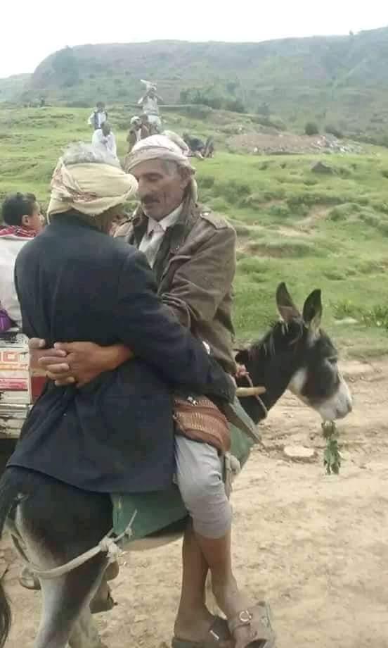 TruthSeeker1t's tweet photo. @14Ah7 اي  احد من ها الاثنين ولا انت الي تحت ههههه يا بو يمن ، أجل نوره العتيبي هههه https://t.co/qbOgDwA3GZ