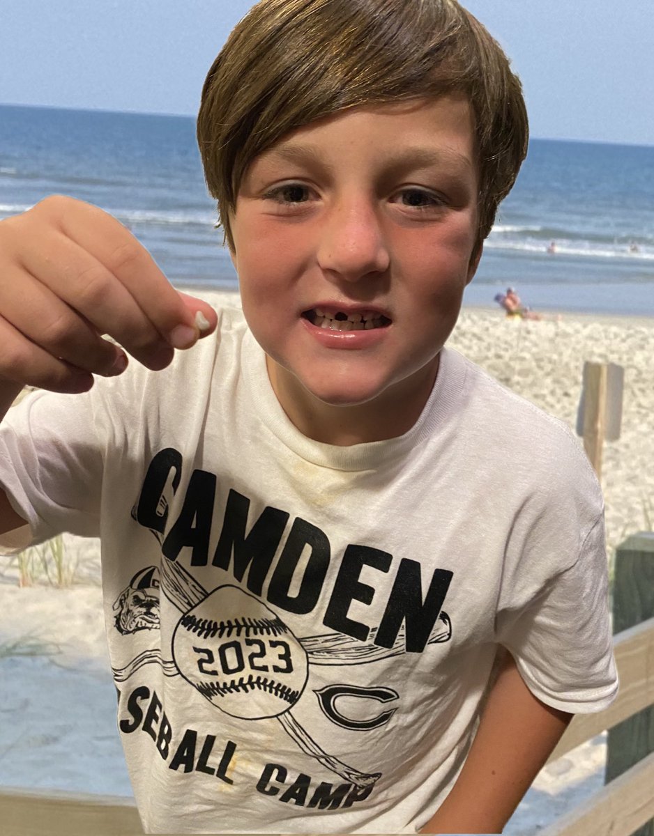 I see a 🦷🧚visit in the near future for this guy 😬