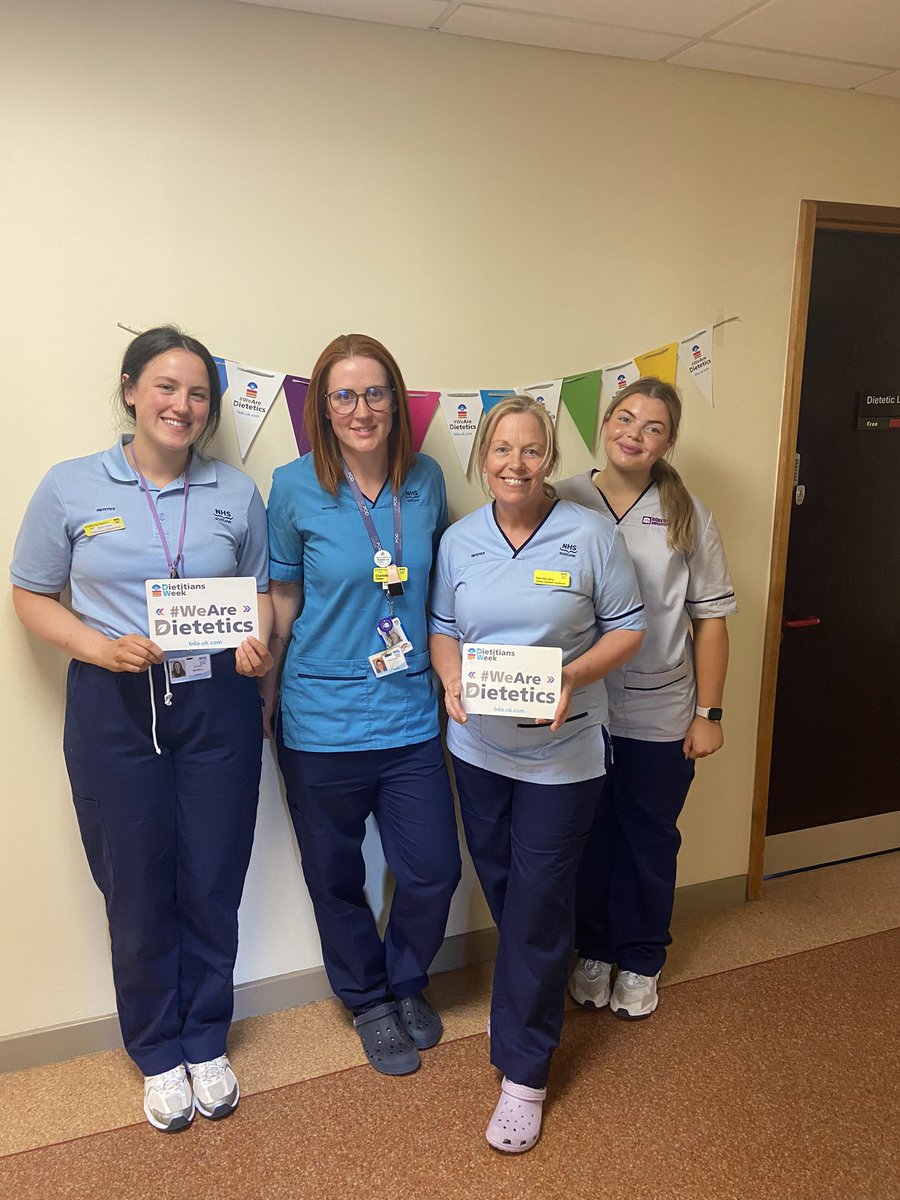 nanowensmrphy's tweet photo. @maureenmDTahp @sahscpDietitian @epenman @LornaEBreezeRD @JaneYvCol 👏👏 fabulous team https://t.co/Lsa3FuFJtW