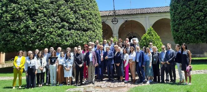 Part of our team is in Siena to contribute to the 4th Siena Conference on the Future of Europe! 🇪🇺
Chiara Carrozza, Roberta Carlini &amp; Danielle Borges have joined panels on timely topics:
🌍 The EU's role in the race towards global #tech leadership 
💪 Empowering digital citizens