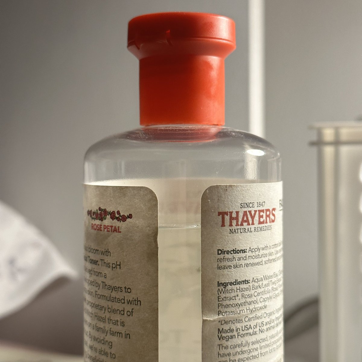 mujuuu_'s tweet photo. ꕤ  ส่งต่อ thayers toner 
สูตร rose petal แท้ 100% หิ้วเองจากเมกา 
ตีต่ำ 80% 

ꕤ  price : 540 freeshiping  from 690-
พร้อมโอนลดได้ 

#ส่งต่อเสื้อผ้า #ส่งต่อlaglace #laglace #ส่งต่อเครื่องสําอางค์ #ส่งต่อเครื่องสําอาง #ลากลาส #ส่งต่อ https://t.co/FQWhoGiBdi