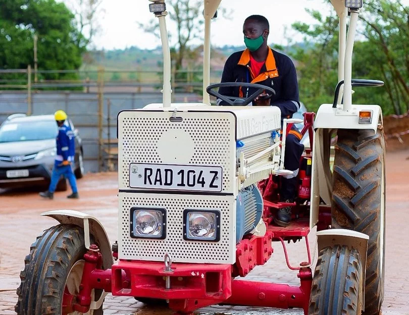 FelixMugenzi's tweet photo. @UrugwiroVillage @VW This is how #RwandaWorks 
thank you #perezidaWacu #Kagame for thinking about farmers https://t.co/m9ojkN0H4X