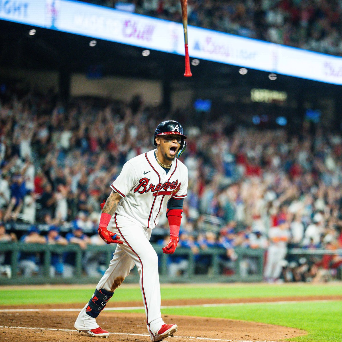 Braves's tweet photo. #FridayFeeling https://t.co/79VPaYuSnC