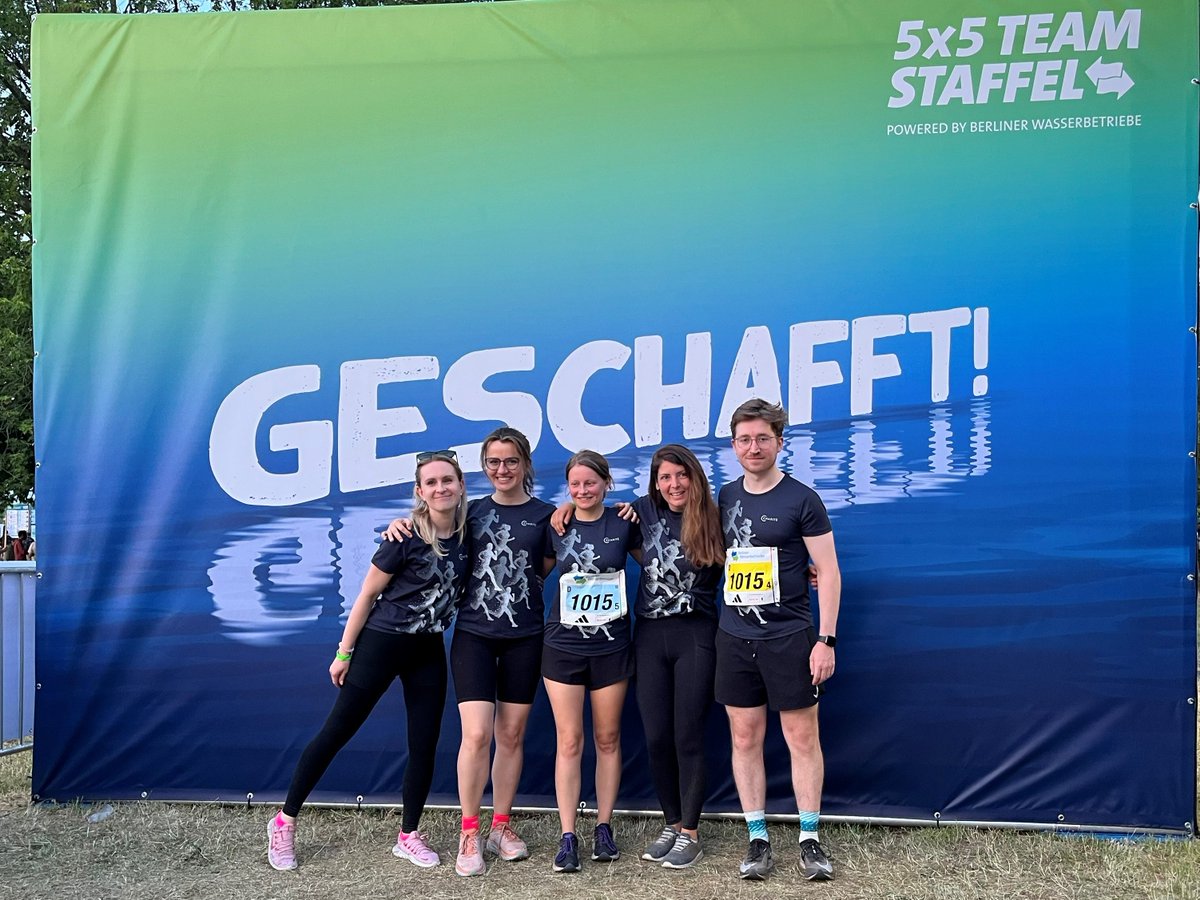 It was so much fun to see our 'SFB 1470 - Racing Team' run yesterday at the TEAM-Staffel. Thank you! Also many thanks to @ChariteBerlin for the generous support of the Charité teams!