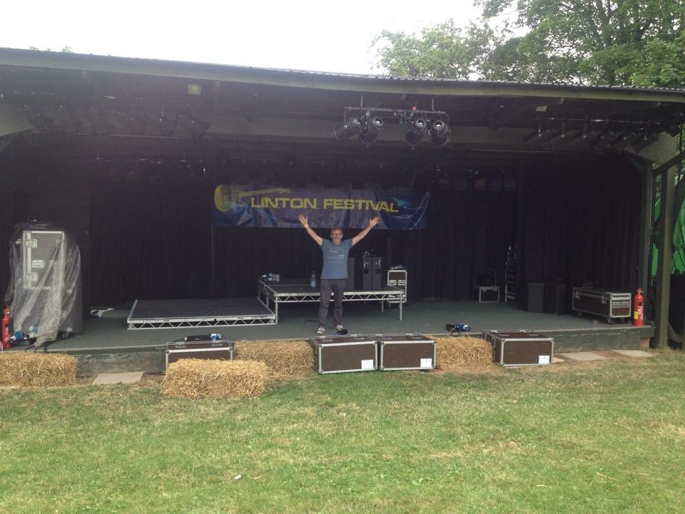 Three weeks, three weeks 
Three weeks today
<a href="/LintonFest/">Linton Festival</a> 
Hip hip hooray