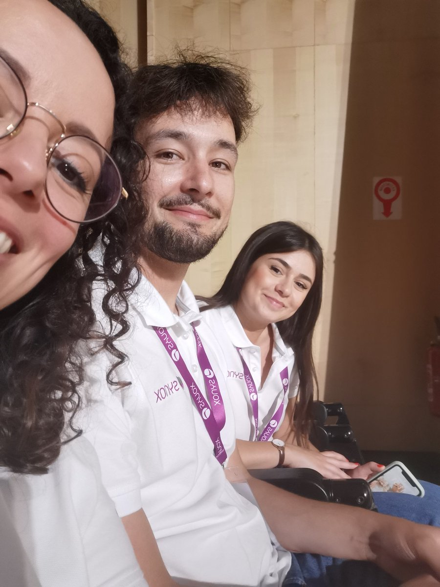 NiinyBa's tweet photo. #capiot2023 

On est au premier rang 🤓 https://t.co/2neYu8CrxK