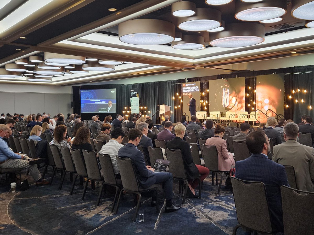 EuroheatPower's tweet image. We're excited to be in #NYC 🗽 for the @Reuters  #GlobalEnergyForum, where our Managing Director, @ABClimate, is showcasing the crucial role of #cleanheating techs in the #global #energy #transition through a lively workshop🤩

Let's make the perfect recipe for #CleanHeat!👩‍🍳