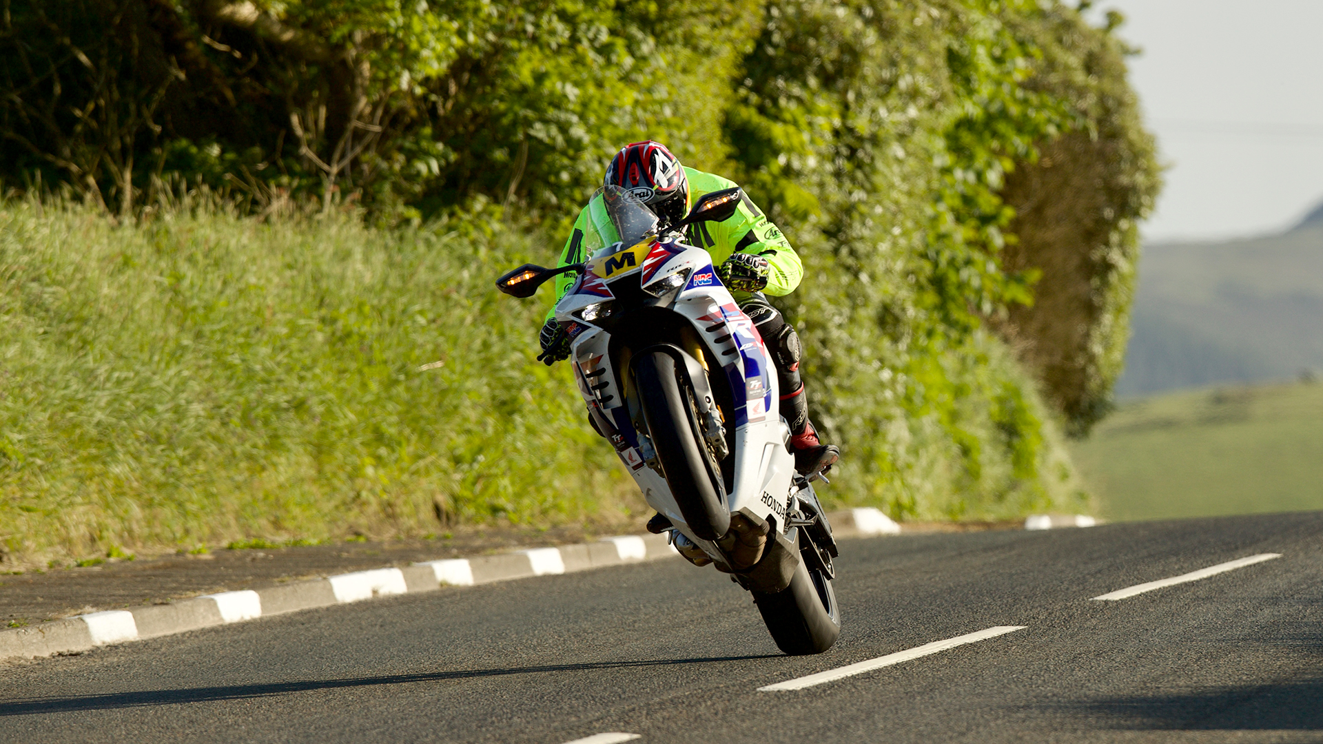 isle-of-man-tt-races-on-twitter-the-travelling-marshals-have-been