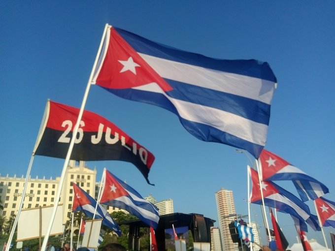 #CubaEsAmor  
#CubaViveEnSuHistoria
#SiPorCuba