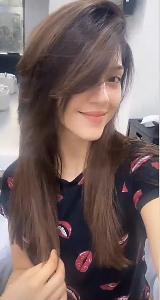 Cute and Lovely #MehreenPirzada 🖤
#GoodHairDay 💫

@Mehreenpirzada #Tollywood #MangoVideos