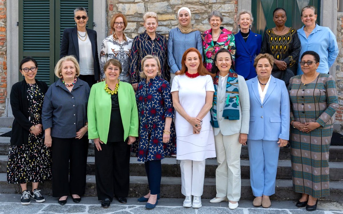 Yesterday in Bellagio 🇮🇹 
The Global Women Leaders Summit chaired by @HillaryClinton & @MelanneVerveer 😍 #RFBellagio