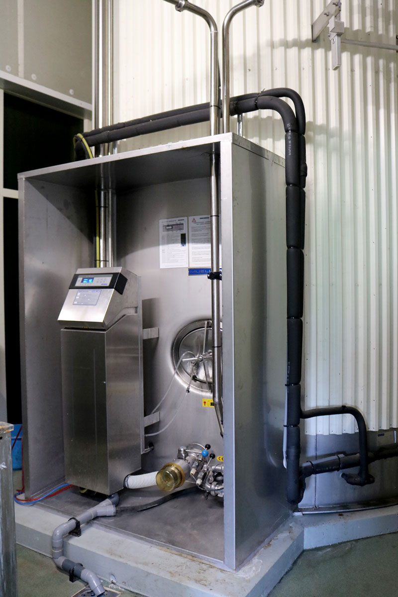 Gisteren zijn enkele Mueller collega's uit Amerika op bezoek geweest bij melkveebedrijf🐄 Pleiter in Groenlo. Het bedrijf melkt dagelijks zo'n 190 koeien d.m.v. een melkcarrousel en de melk wordt opgeslagen in een Mueller Silo S-24.000.

#Melkveebedrijf #Silo #Mueller