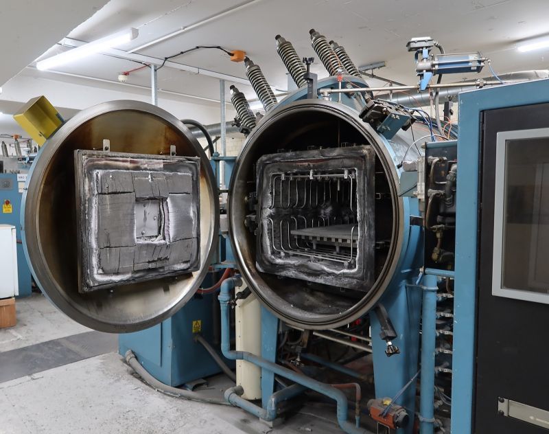 MgsPrecision's tweet image. Do you know what a #Sintering Furnace is? 🔥

It's a #furnace that uses a high temperature to compact and heat powdered materials to form a solid mass without fully #melting them. 

This is one of our essential tools for producing high quality #tungsten balance weights! 💪🏻