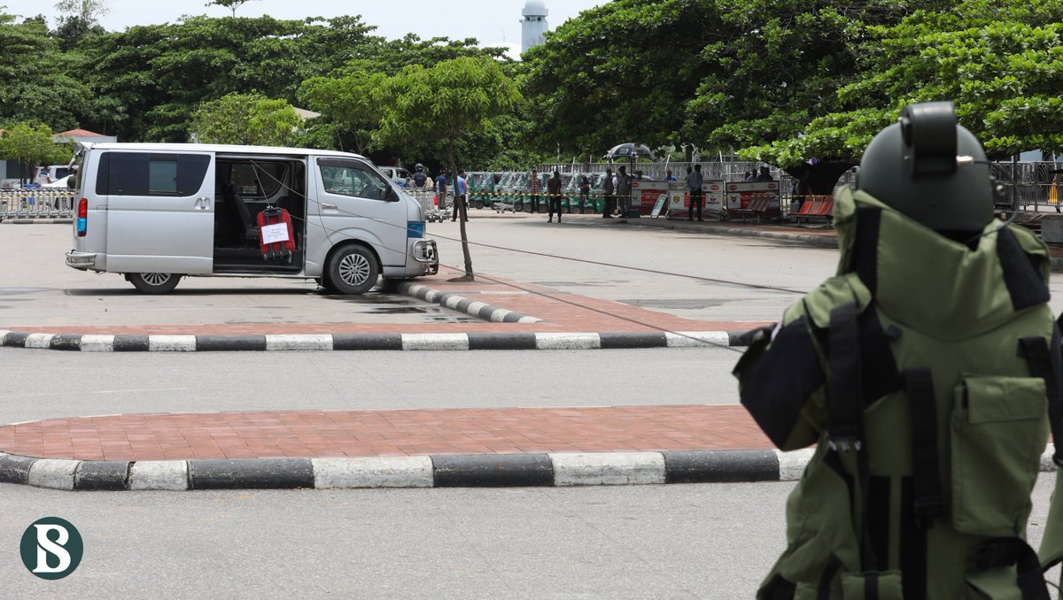 tbsnewsbd's tweet image. First Airport Security Drill in Chattogram
Photo: Mohammad Minhaz Uddin/TBS
#airportsecurity #airportsecuritydrill #accesscontrolsystem #ShahAmanatInternationalAirport #scurityplan #chattogramairport #Bangladesh #TBSNews #TBSphoto #photostory
