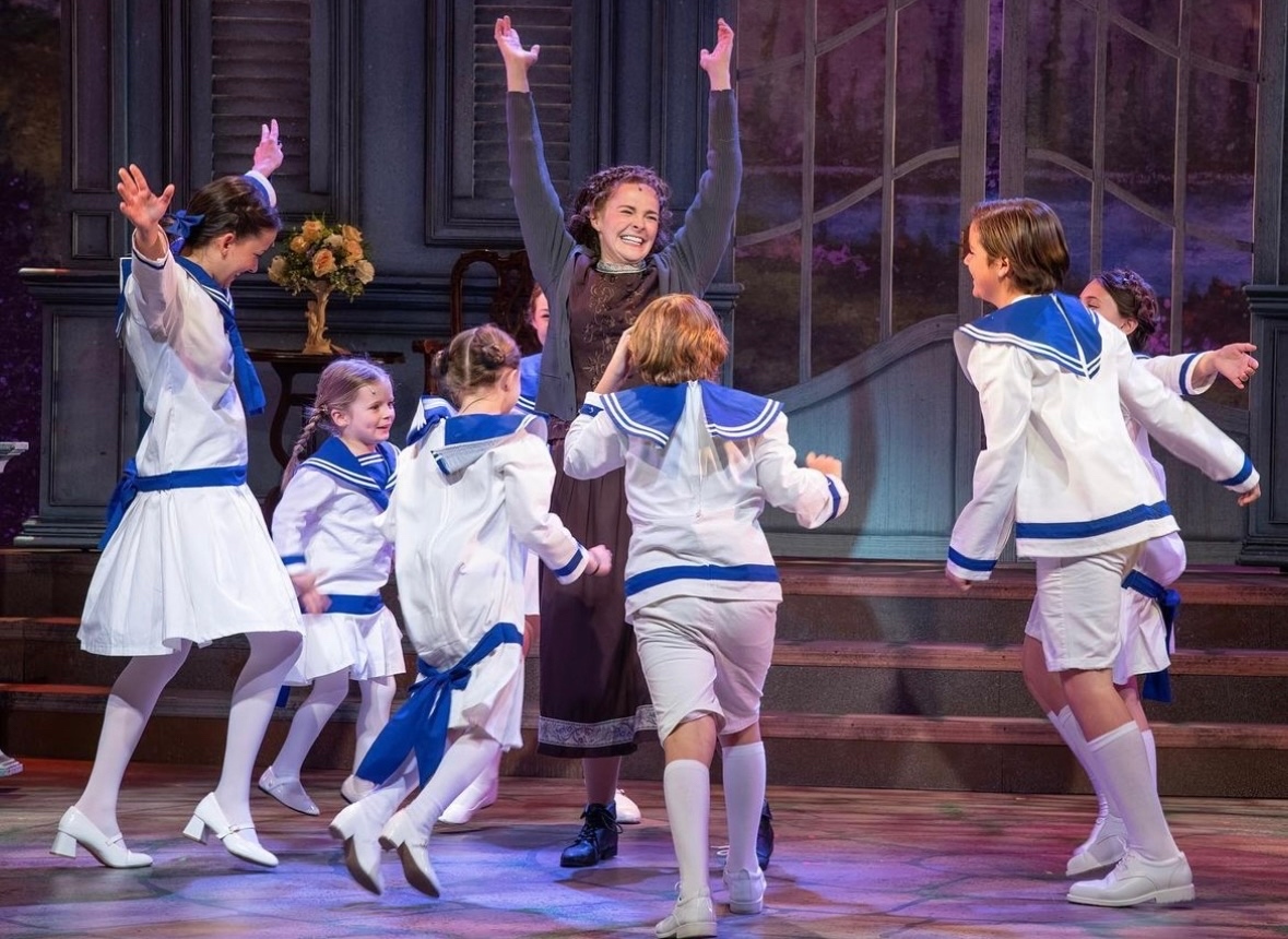 DiscoverLINY's tweet photo. If the smoke ruined your outdoor weekend plans, catch the #SoundofMusic show at the @engemantheater! #discoverlongisland
https://t.co/SwrjkAqRKU
#discoverli #discoverliny #dli #whereyoubelong #longislandnewyork #longislandny #longisland #liny #longislandlife #engemantheater https://t.co/jeCPS0P9Ro