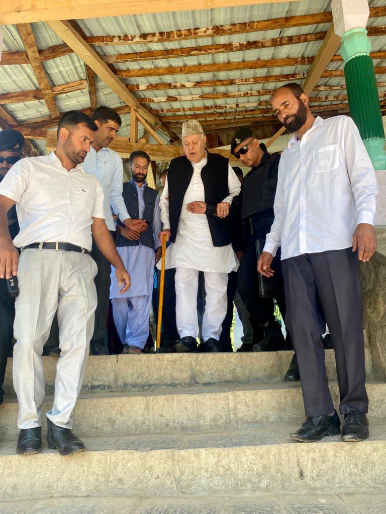 JKNC_'s tweet photo. JKNC President Dr Farooq Abdullah along with Addl GS Sheikh Mustafa Kamal and Political adviser to the President @MushtaqGuroo visited Baba Nagri, Kangan on the occasion of 127th annual Urs of Hazrat Mian Nizamuddin Kiani RA. They were received by JKNC Senior Leader Mian Altaf and @mianmeherali. They prayed for peace and prosperity for J&K.