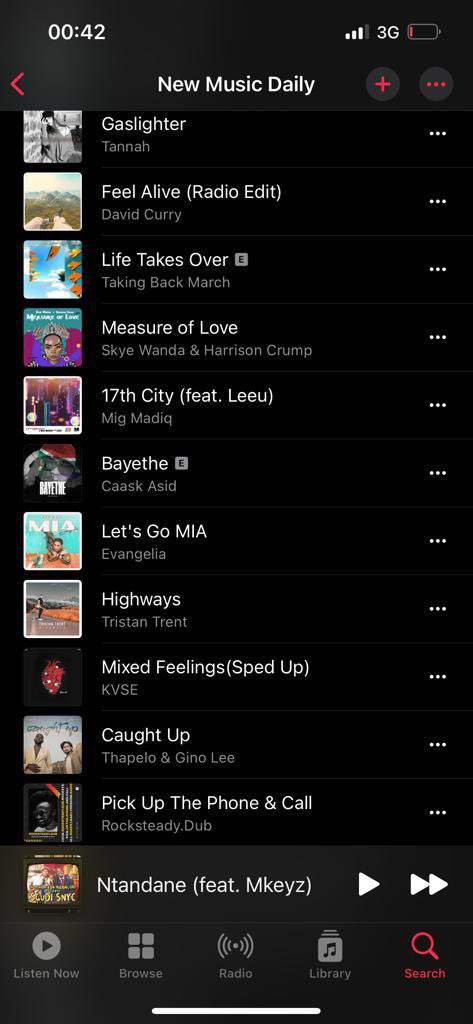 <a href="/CAASK_ASID/">𝑴𝒑𝒉𝒐 𝑴𝒂𝒎𝒐𝒎𝒆</a> on <a href="/LesediFM/">#KeMollelwa</a> today afternoon talking the new single 'Bayethe'. The single as of this morning has been added on 'New Music Daily' and 'The New Mzansi' on <a href="/AppleMusic/">Apple Music</a>.

🔗 go.slikouronlife.co.za/Bayethe