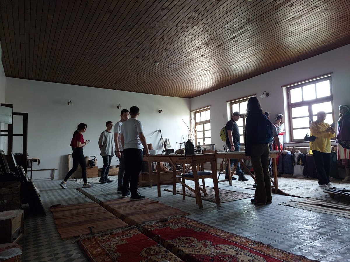 asbusovat's tweet photo. Asbü Sosyoloji ve Araştırmalar Öğrenci topluluğu tarihi Hasanoğlan Köy Enstitüsü ve mevcut durumda Hasanoğlan Atatürk Fen Lisesini gezerek tarihi, kültürel ve sosyolojik analizler yapmıştır. https://t.co/ICBmjF0khq