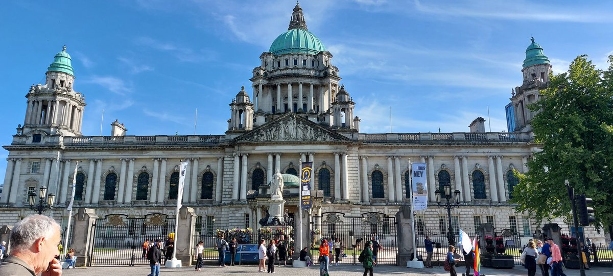 OpenPresident's tweet photo. I would like to say a Huge THANK YOU to the staff at the #OUII office, after an eventful day yrsterday. It would not have been possible without your support, I look forward to seeing you all very soon. @OUBelfast @OpenUniversity @JohnMDArcy @OUstudents https://t.co/VQtVQRz2Jq