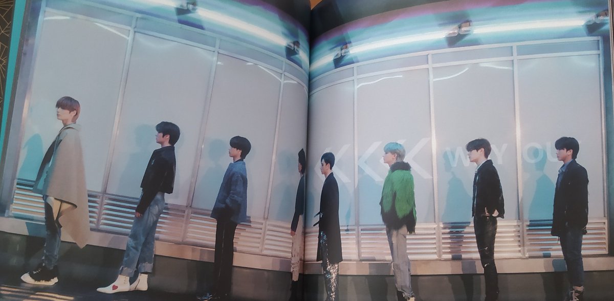 prova_prima's tweet photo. The hint we got for "back door" in the "god's menu" MV makes me suspicious of how they took the second photo and it's also Sus how often that phrase appears in almost every photobook 👀 there's even a solo shot of the wall???
#skz_lore_theory
#imaclown
#dontmindme https://t.co/K0qm54uC5S