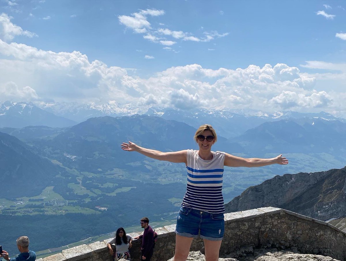 AimeeWilliamsIE's tweet photo. Swiss bliss - such a beautiful, clean, efficient and calming country #Switzerland https://t.co/3HYJgmoMJ3
