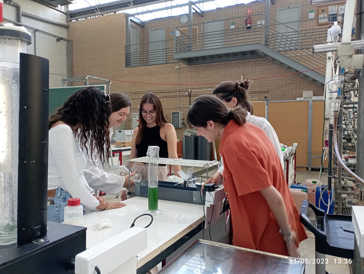studyabroadual's tweet photo. ¿Están disfrutando y aprendiendo nuestros estudiantes del programa Apprentice de @SupBiotech? Nosotros diríamos que sí!!! 🥰😊🧑‍🔬

Are our Apprentice Programe students from @SupBiotech  learning and enjoying? We guess they are!!!! 😊🥰🧑‍🔬 https://t.co/fmmywE9oon