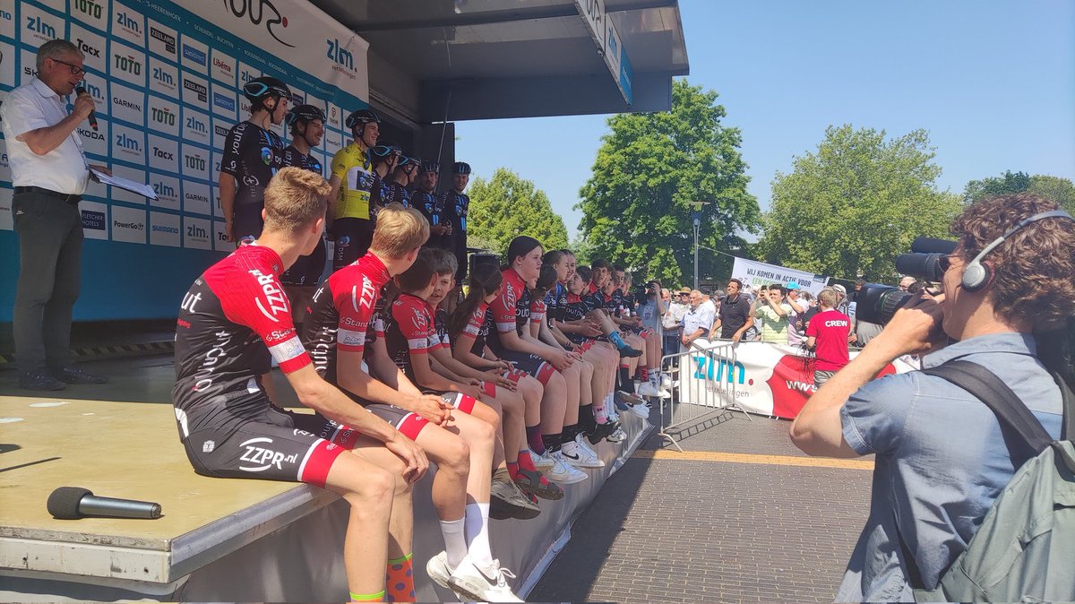 Presentatie @TeamDSM tijdens <a href="/ZLM_TOUR/">ZLM Tour</a> in Schijndel