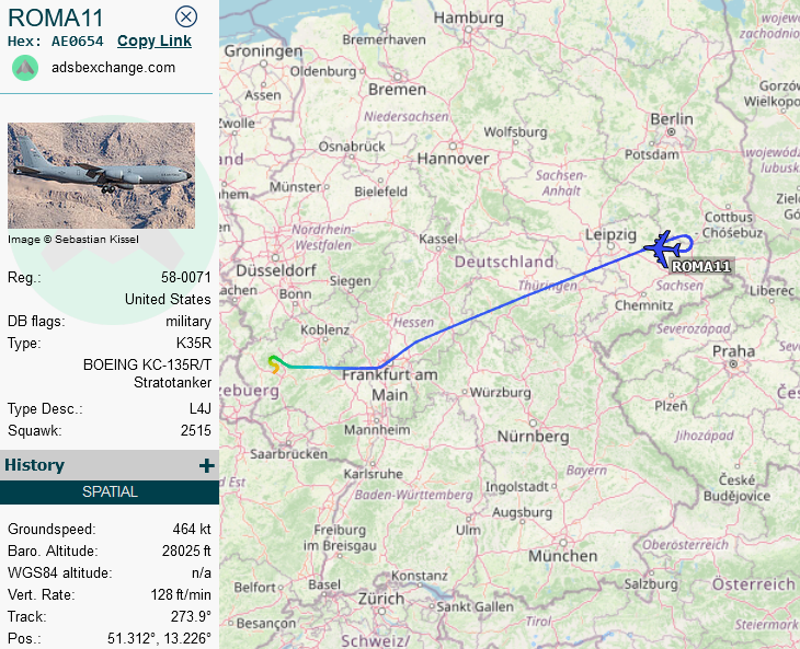 SirListenalot's tweet photo. 0835z #KC135 #AE0654 as #ROMA11 out of Spangdahlem picked up (a flight of three?) as #TREND31, apparently #F22's
h/t @mateuszdudek95 https://t.co/oXC934WogH