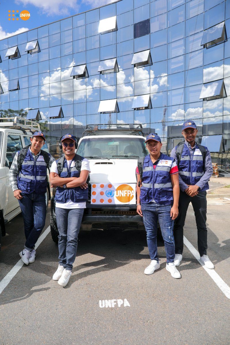 UNFPAMadagascar's tweet image. Four drone pilots recruited for the Japanese-funded @UNFPA #SRH #DroneProject in the #GrandSud &amp;amp; South East of Mdg, are ready for deployment.

The project implemented in partnership w/ @Msanp_Mada targets 60 health centers in the hard-to-reach localities.

#InnovationSavesLives