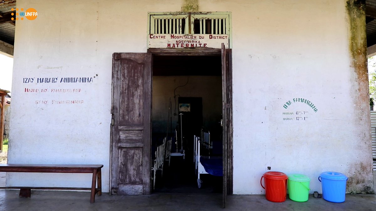 UNFPAMadagascar's tweet image. Four drone pilots recruited for the Japanese-funded @UNFPA #SRH #DroneProject in the #GrandSud &amp;amp; South East of Mdg, are ready for deployment.

The project implemented in partnership w/ @Msanp_Mada targets 60 health centers in the hard-to-reach localities.

#InnovationSavesLives