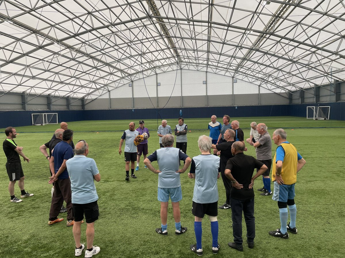 SBitC_CCFC's tweet photo. Walking Football @macmillancancer @Coventry_City Dennis introducing 2 new players Mike and Dan recovering from cancer related health issues contact Dennis.Zuill@sbitc.Org.uk for details
#MakingADifference https://t.co/6FOL9EOoaE
