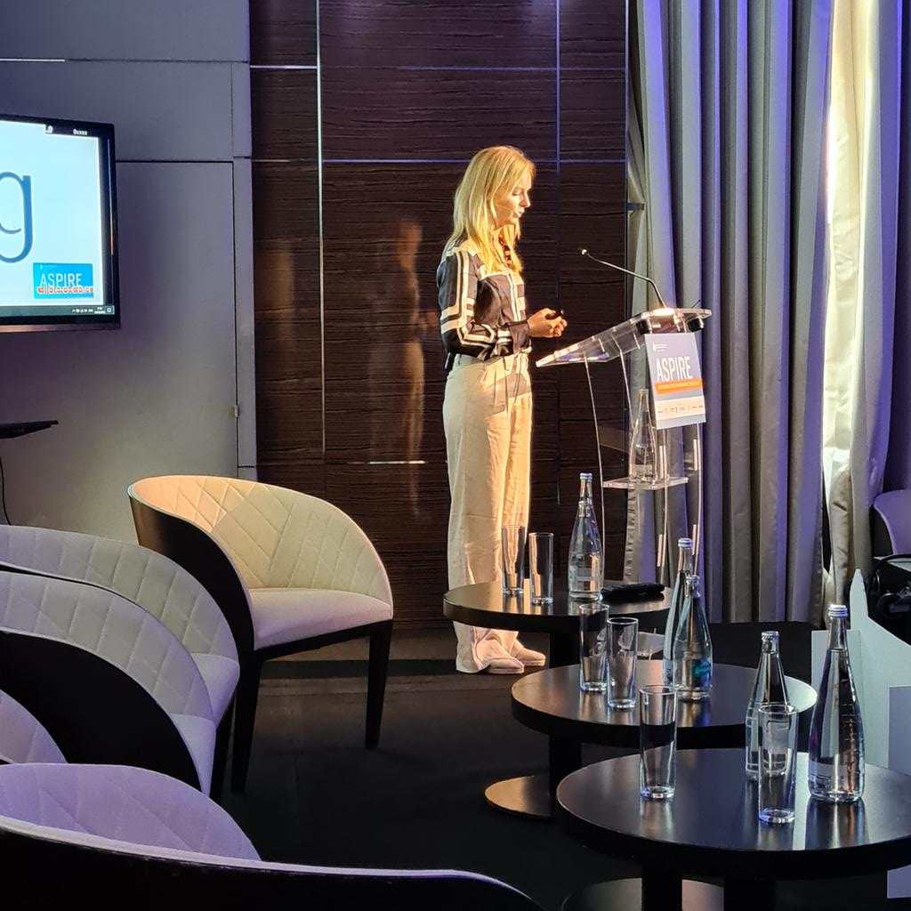 aspire_gib's tweet photo. Catriona Brady, World Green Building Council, shares her knowledge &amp; insight...calling for collaboration as part of circularity 🧡🧡🩵 #alternativematerials #recycling #acirculareconomy https://t.co/ITQiLNpYeX
