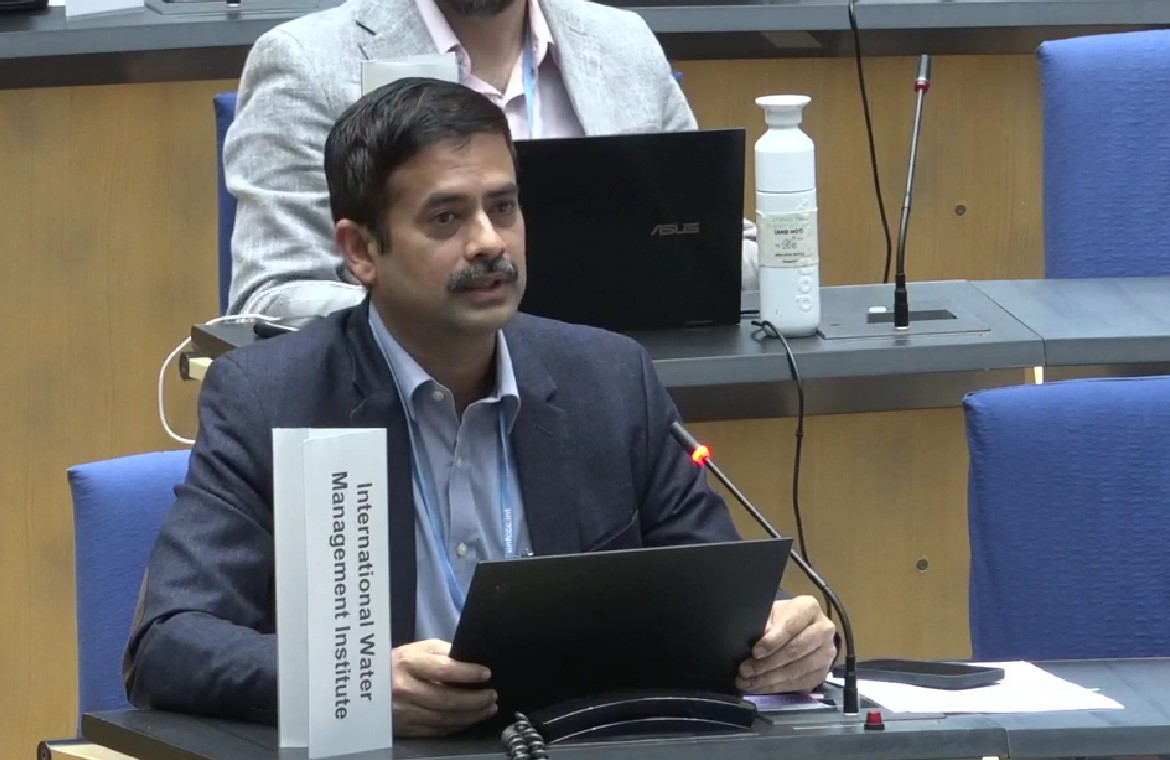 Attention and action are needed to enhance #WaterSecurity and build resilience to #ClimateChange. 

<a href="/AmarnathGiriraj/">Climate and Water Risks</a>, Principal researcher at <a href="/IWMI_/">IWMI</a> spoke at the #BonnClimateConference and highlighted gaps in climate adaptation for the #GlobalStocktake:

🧵
