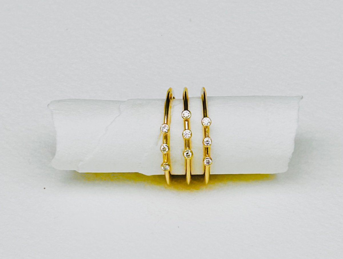 kuka_me's tweet photo. KUKA-ME DIAMONDS

Hugs and Kisses Ring in Yellowgold

A delicate 18ct gold and diamond ring, using diamonds as pinpoints of light. Wear it alone for a subtle, elegant look, or, collect two or three of the rings and stack them for a stronger effect. https://t.co/g2iyi6FB2c