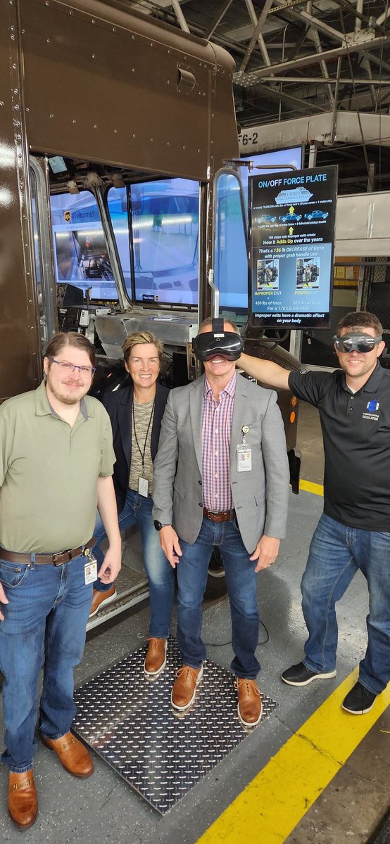 MarkGrob1's tweet photo. #UPS #healthandwellness #XR #Dev #Integrad 
Amazing and fast week for #UPSers collaboration, sharing innovation for the business we love. XRdoers from Integrad and Health and Safety meetup this week, shared and updated each other on the practices/training we are developing. https://t.co/RLux78xocS