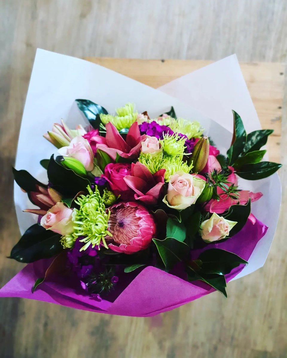Online Flowers Delivery in Cowes: Convenient and Beautiful Floral Gifts at Your Doorstep
Check here at👉tinyurl.com/mr2kt7kp
Call us:0408444644 
#onlineflower #flower #samedayflower #samedaydelivery #flowerdelivery #love #onlinedelivery #coronetbay #Australia #floweronline