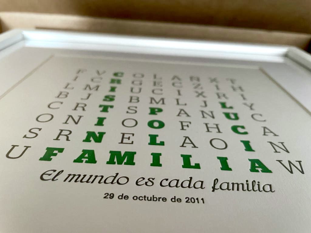 ¡Estas son las famosas sopas familiares de Tiporium!

💚 Un original regalo que une los nombres de toda la familia en este pasatiempo. Hechas a mano en letterpress con nuestras imprentas artesanales, cada diseño es personal y único.

Detalles en el enlace: bit.ly/sopa-familiar