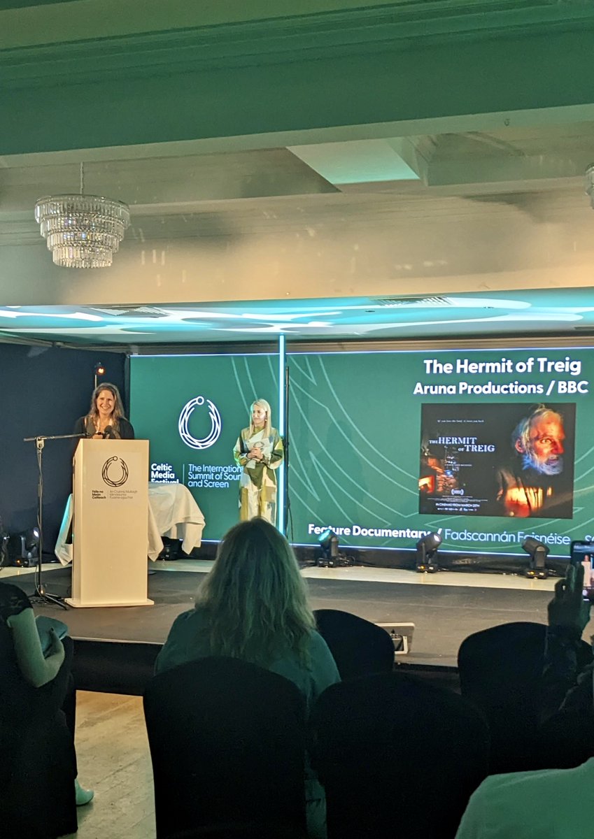 screenscots's tweet image. Scottish talent has shone at this year's @CelticMediaFest #TorcAwards! 🏆🏴󠁧󠁢󠁳󠁣󠁴󠁿

Let's have a round-up of all of this year's Scottish success, shall we?

✨ #KarenPirie (@worldprods) - Drama Series
✨ The Hermit of Treig (@ArunaDocs) - Feature Documentary